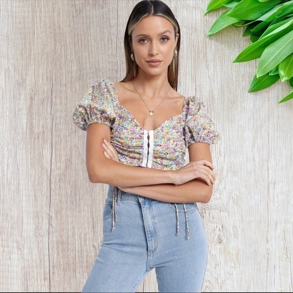 Showpo RedBerry St Tropez Crop Top in Blue Floral - Picture 10 of 10